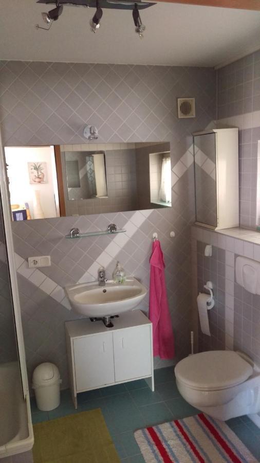 Ferienwohnung Fliederweg Suhl Esterno foto